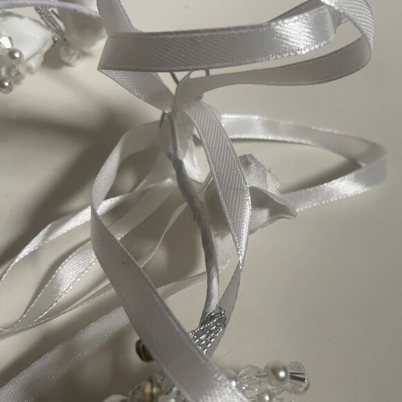 White Floral Pearl & Crystal Headband Crown - Picture 7 of 8